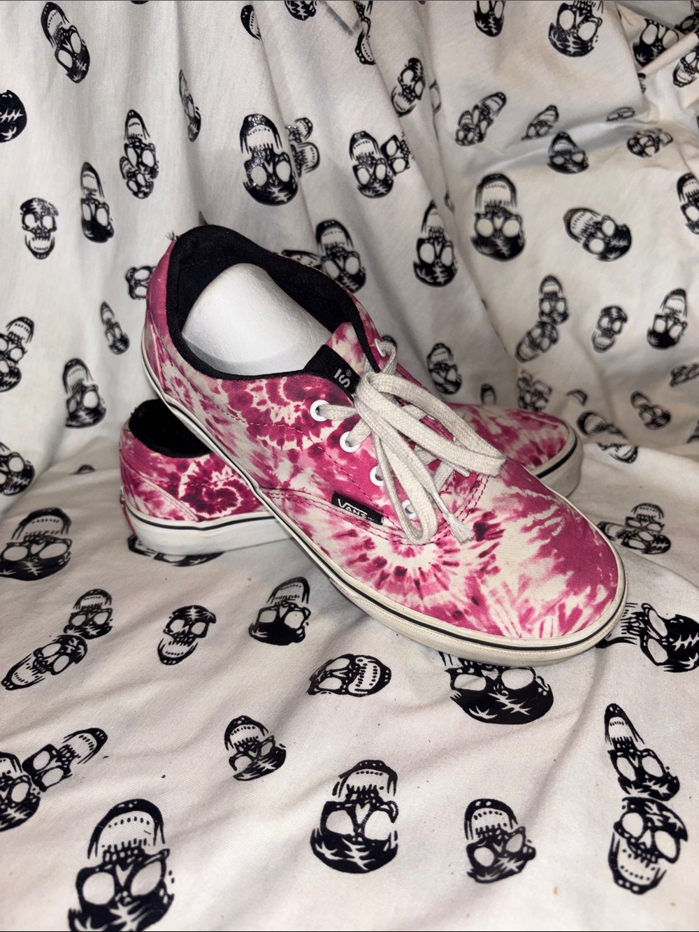 Vans Kids Low-Top Pink and White Tie-Dye Canvas Sneakers